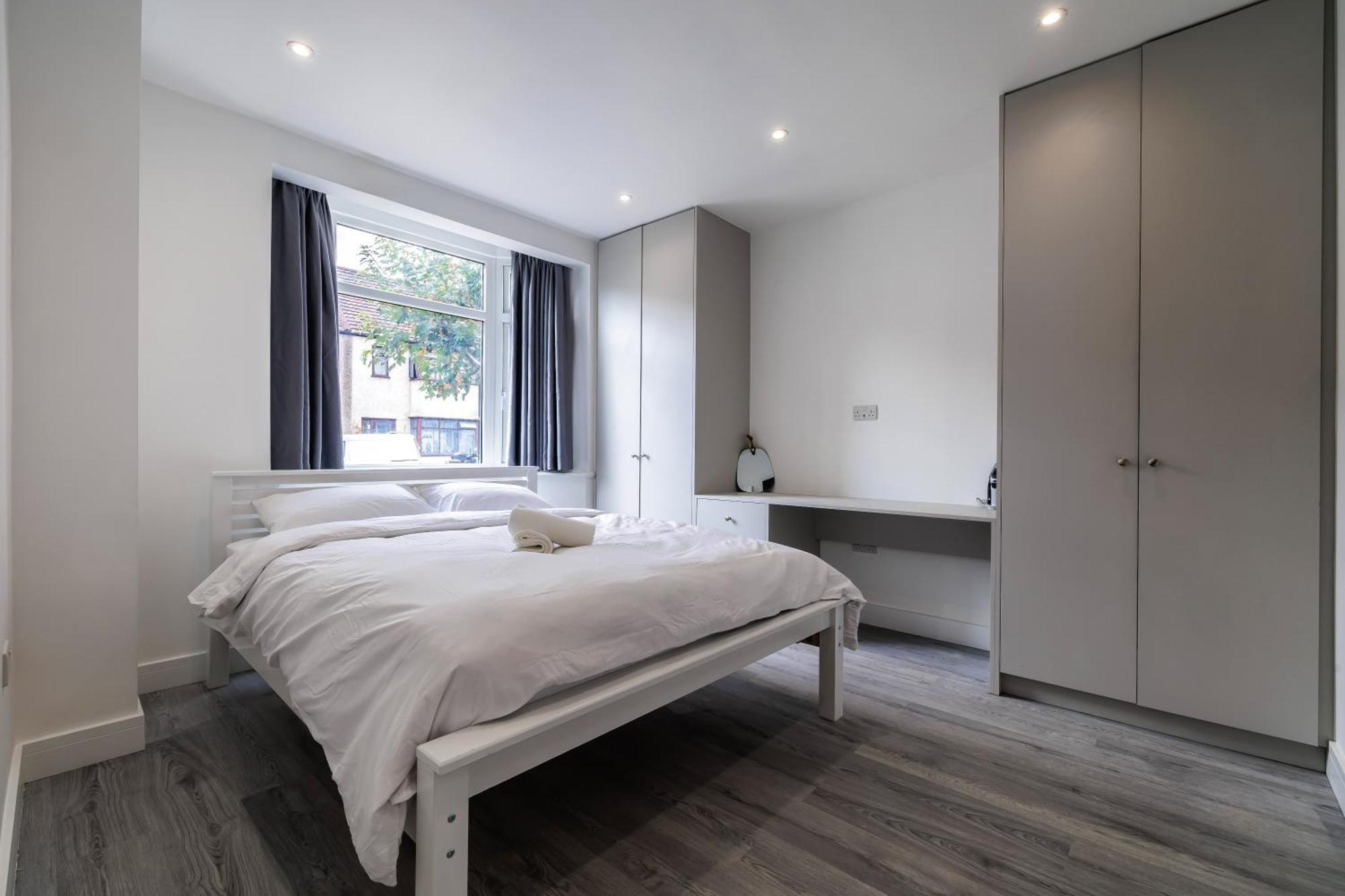 Modern Home With Driveway Parking For 2 Vehicles, Near Tottenham Hotspur Stadium, White Hart Lane Train Station Londra Exterior foto