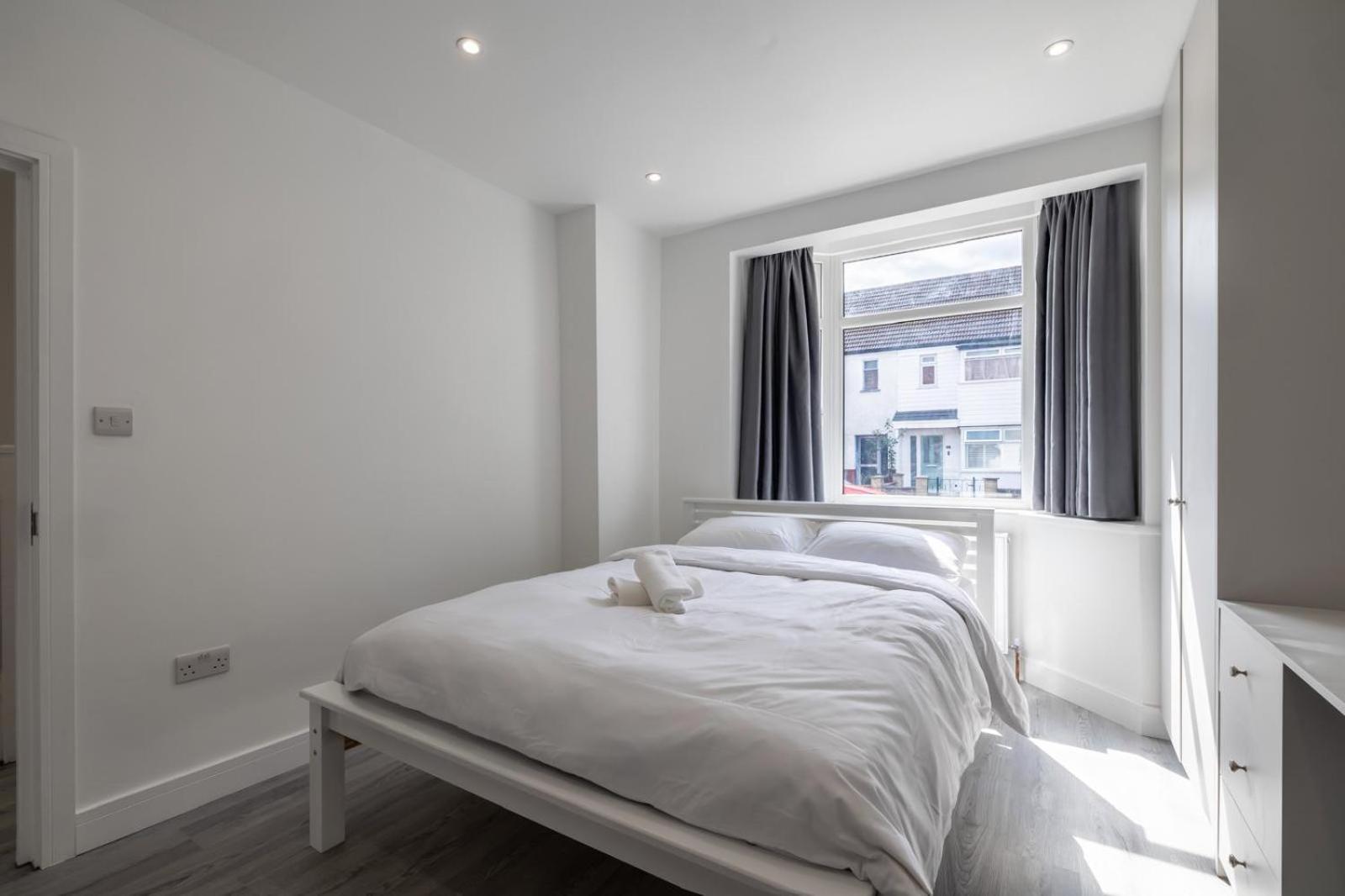 Modern Home With Driveway Parking For 2 Vehicles, Near Tottenham Hotspur Stadium, White Hart Lane Train Station Londra Exterior foto
